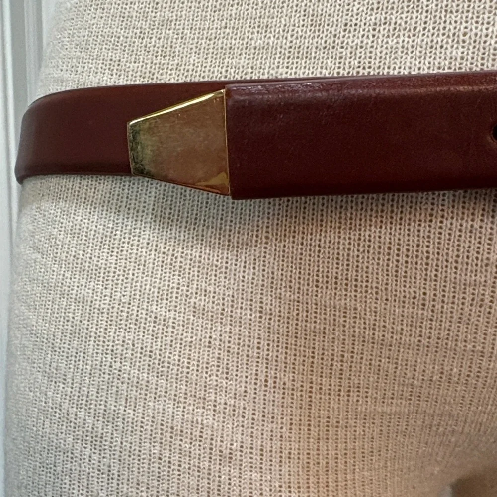 Genuine brown leather belt with gold look buckle sz L